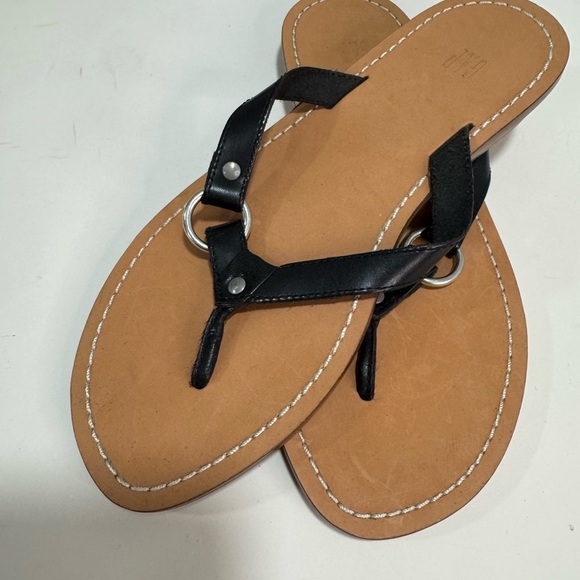 GAP Flip Flop Sandals Sz 6 - Picture 4 of 9